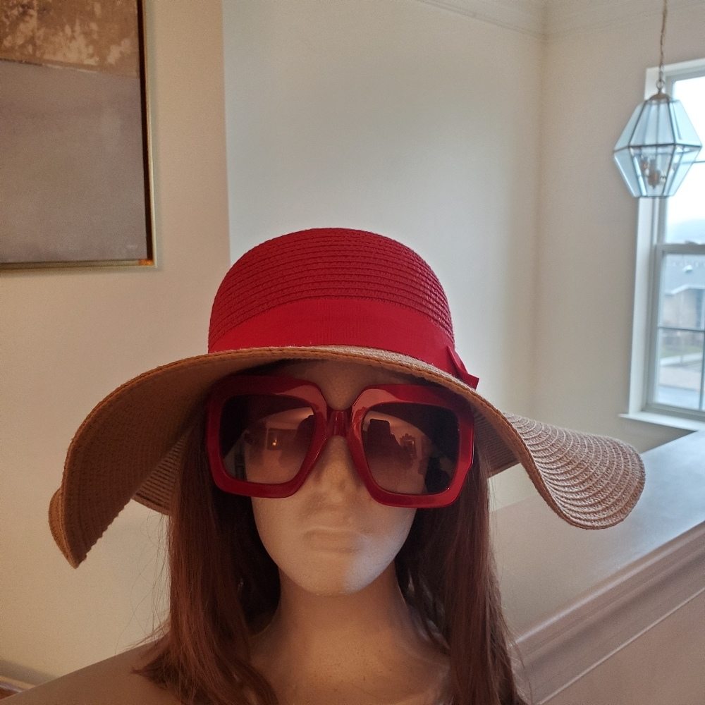 Stunning Two-Tone Color Hat - Picture 3 of 8